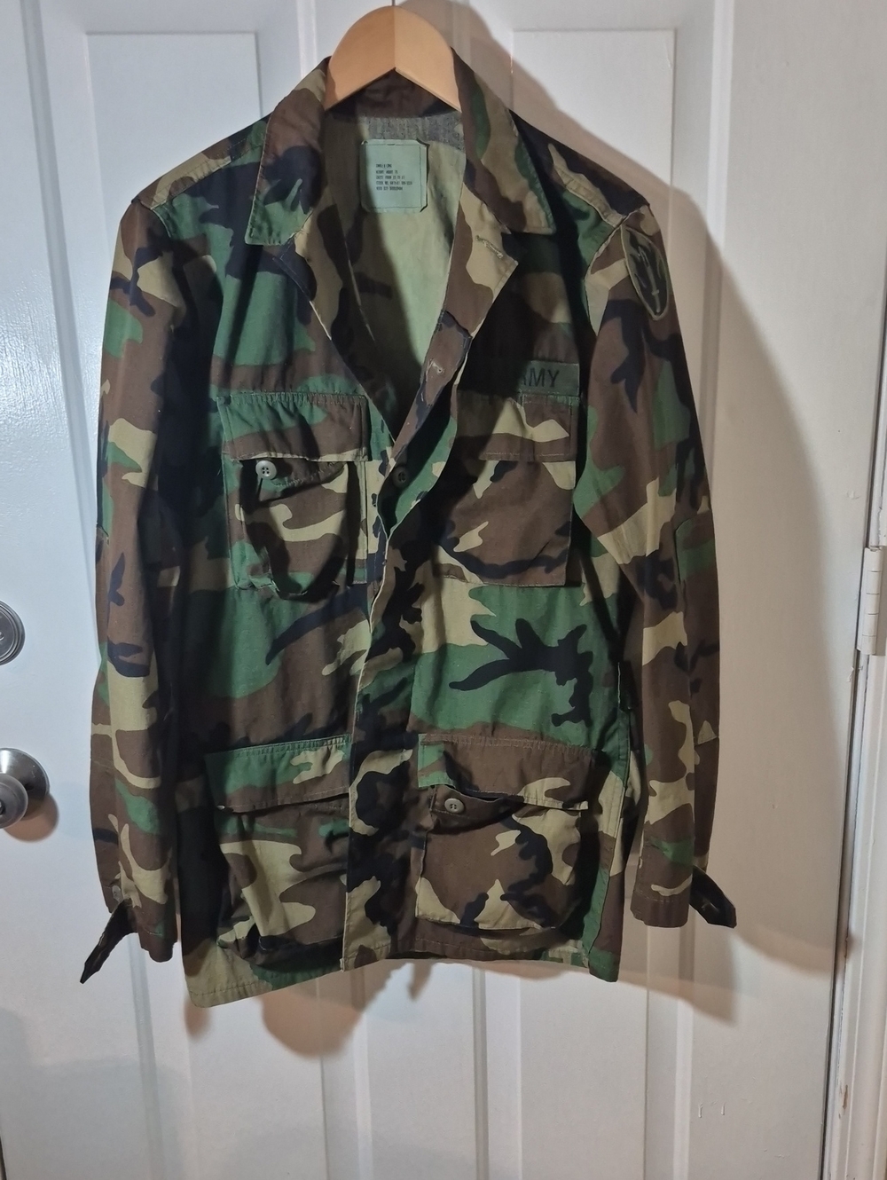 Men's Military Field Jacket in Woodland Camo Size Small X Long